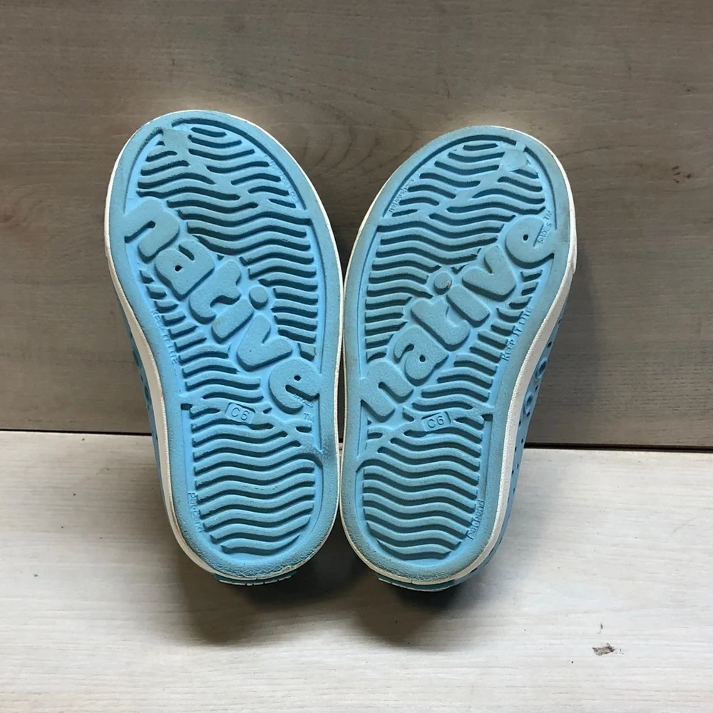 Native Kids Water Shoe in Light Blue and White Toe #1512